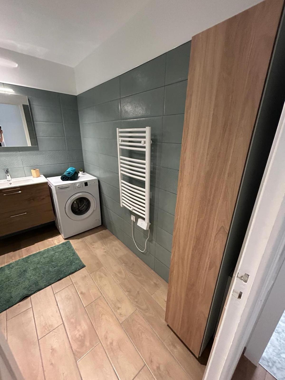 Immeuble Le Regency, Appartement 4 Pieces, 80 Metres De La Plage Menton Exterior foto